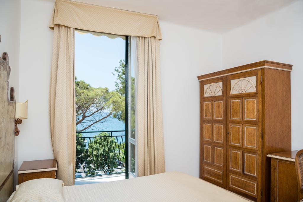 Relais San Giacomo マイオーリ 部屋 写真